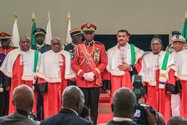 Đảo chính châu Phi: Lãnh đạo quân sự Gabon nhậm chức tổng thống; Niger mở cửa không phận